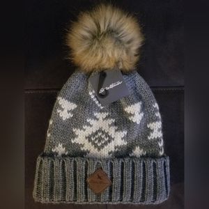 Eddie Bauer Knit Cablenknit Chunky Warm Beanie Hat Cap Pom Pom Faux Fur gray